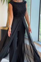 Lucía - Vestido negro con pedrería